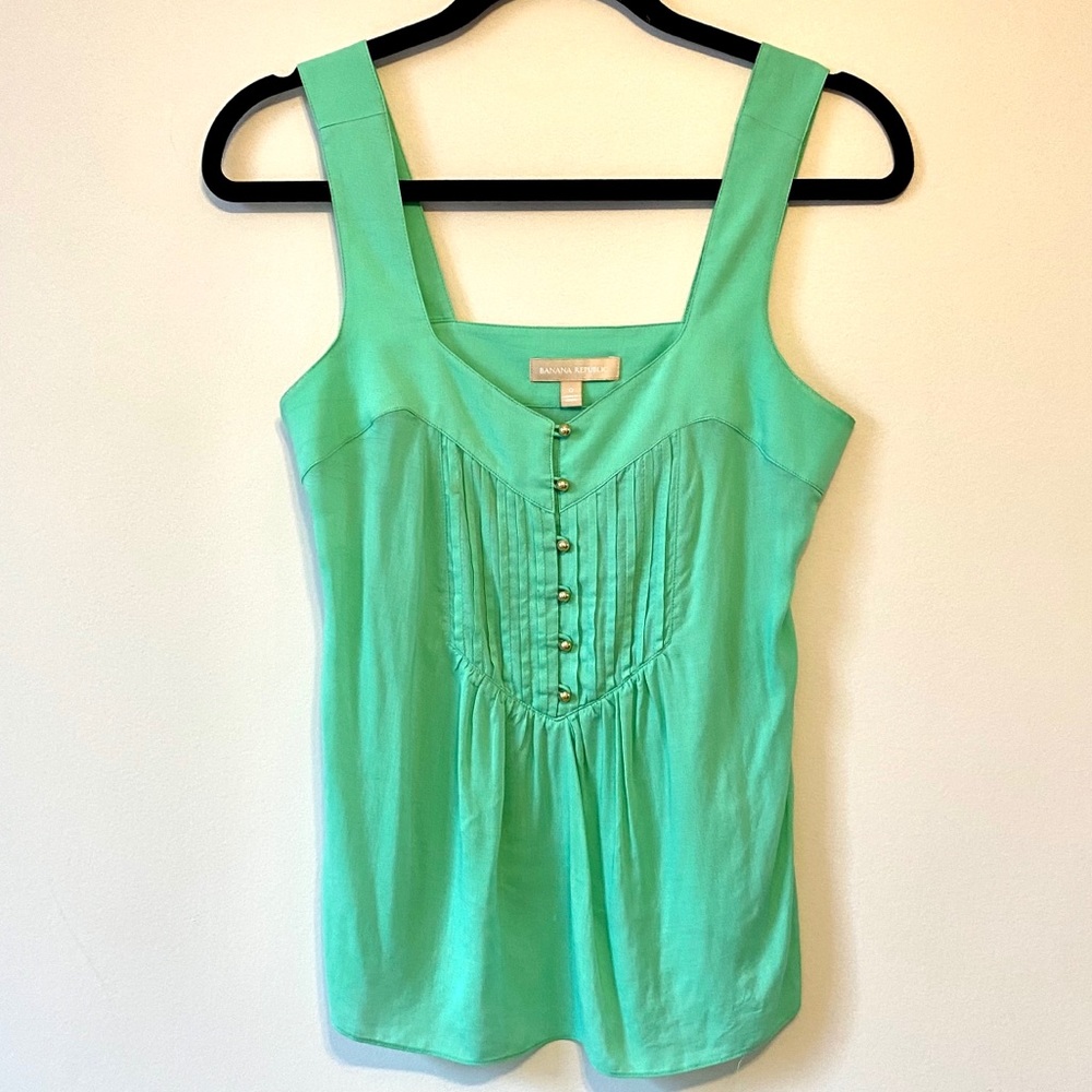 Green tank top with buttons